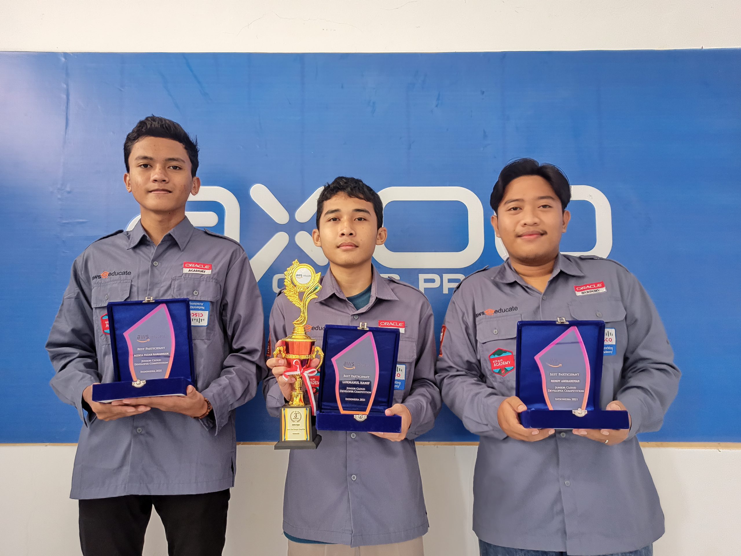 Juara 3 Tingkat Nasional - Junior Cloud Developer Competition